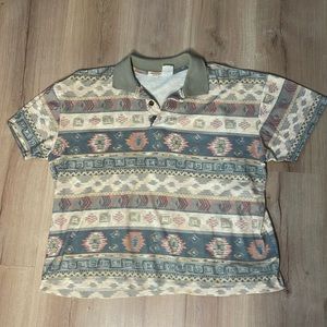 Vintage Goldfish Colors Polo Shirt. Fits‎ Size Large. Beautiful pattern